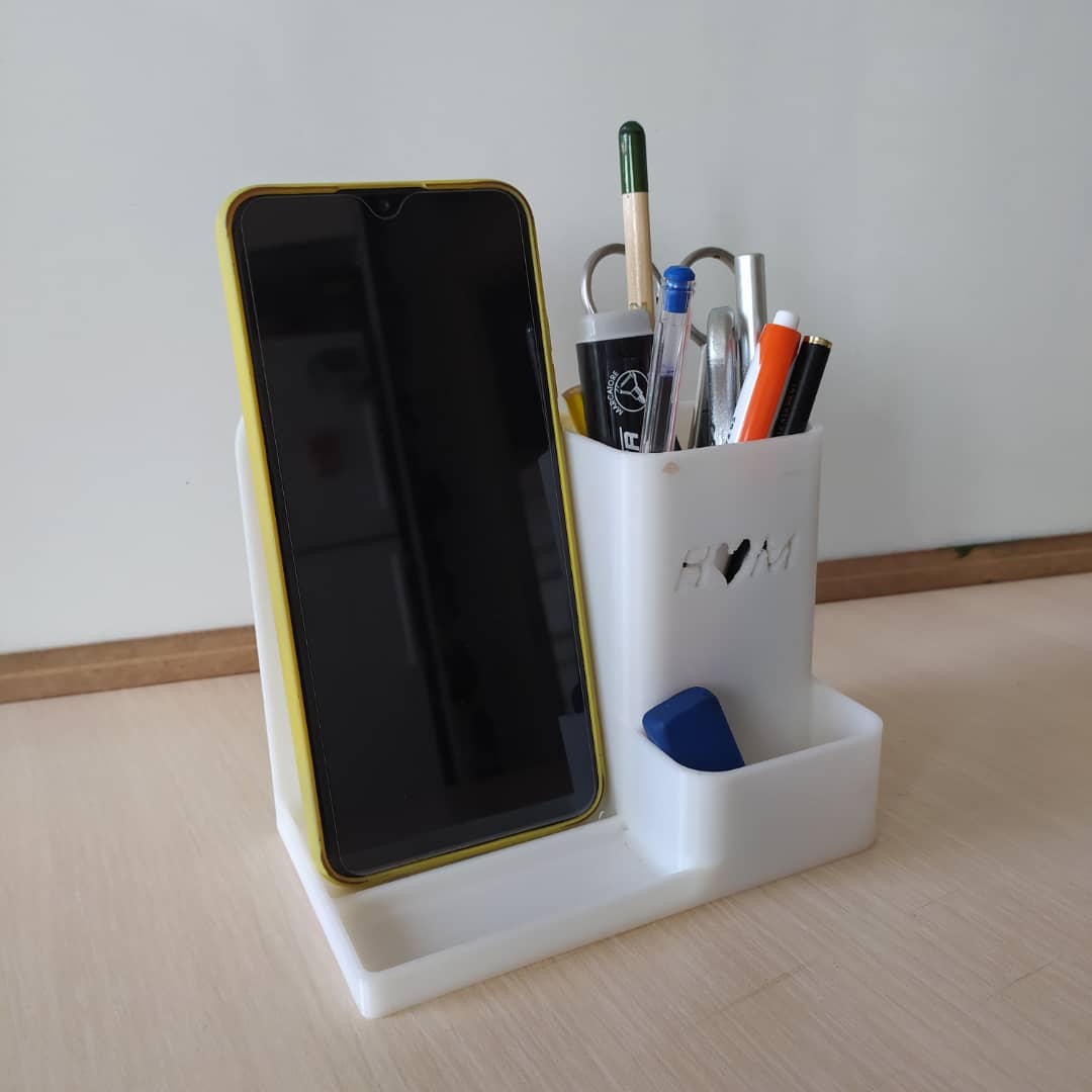 pen-and-phone-holder_2-for-desk